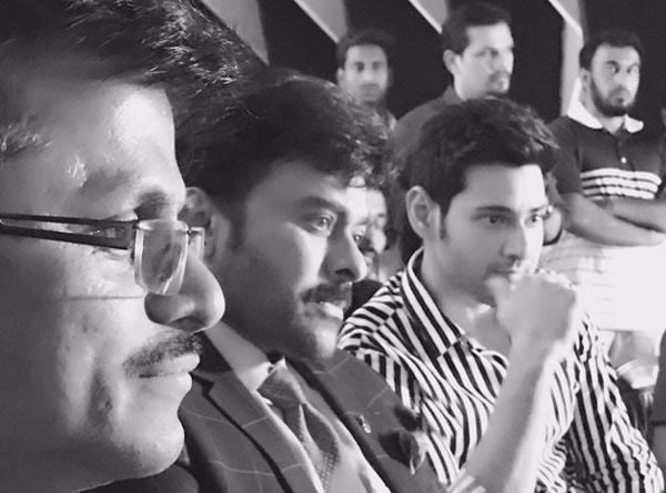 mahesh babu,chiranjeevi,ar murugadoss,sets  మహేష్ సెట్స్ కి చిరు ఎందుకెళ్ళాడు..?